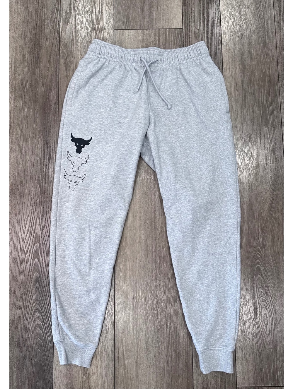 Under Armour Men's Gray Jogger Sweatpants with Bull Head Design